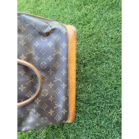 Louis Vuitton Alma Monogram Canvas Handbag Vintage Authentic Lock